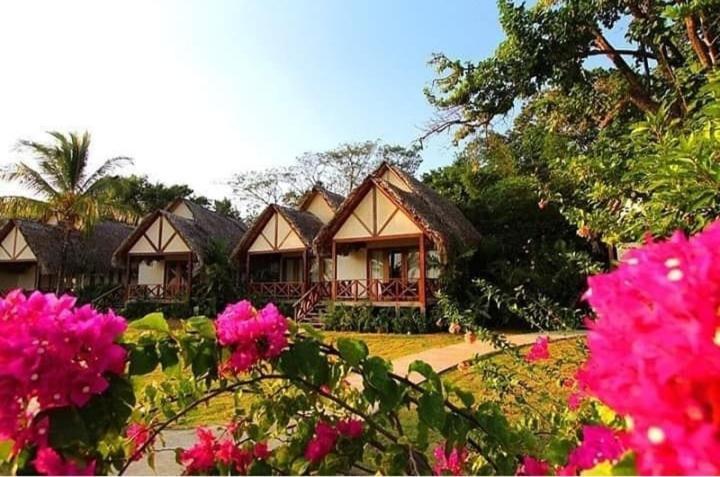 Playa Venao Hotel Resort Exterior photo